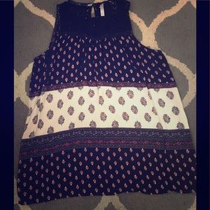 Xhilaration flowered flowy tank